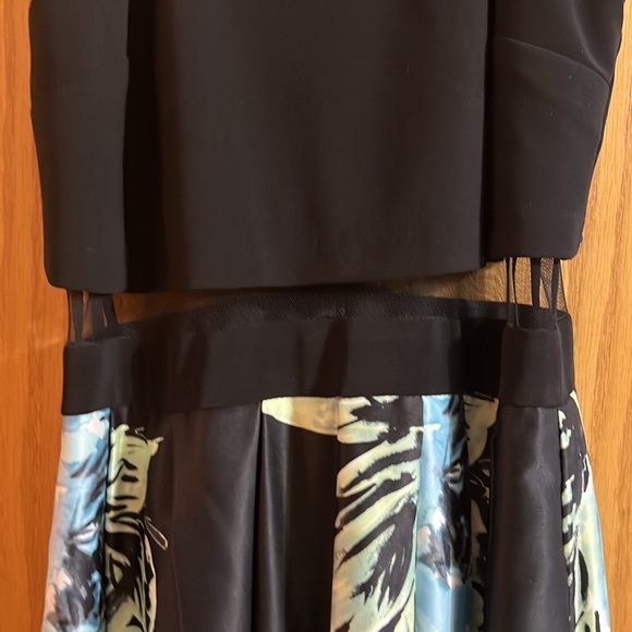 Bestsy Adam formal gown size 6 - Picture 5 of 7